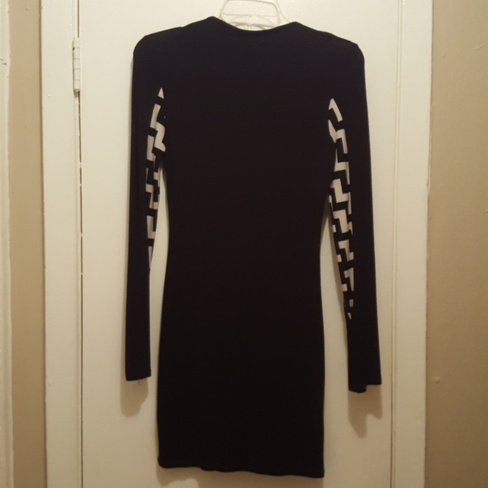 Dress - Picture 2 of 2